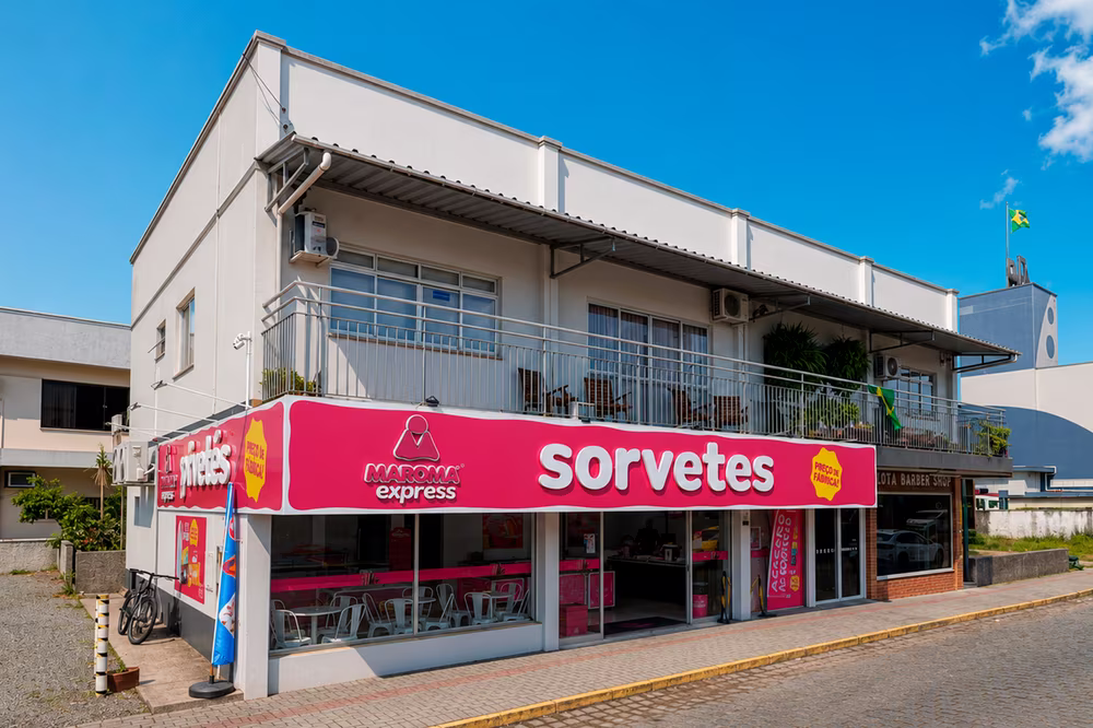 Fachada real de unidade Maroma Express